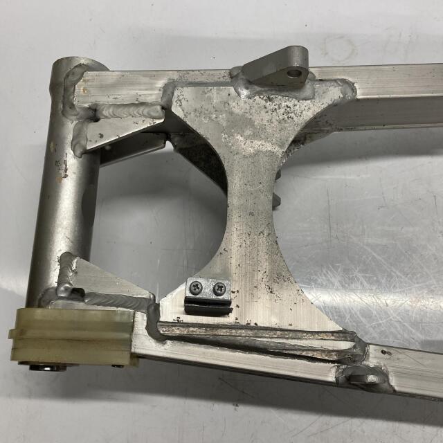 KAWASAKI GPZ750F スイングアーム カワサキ