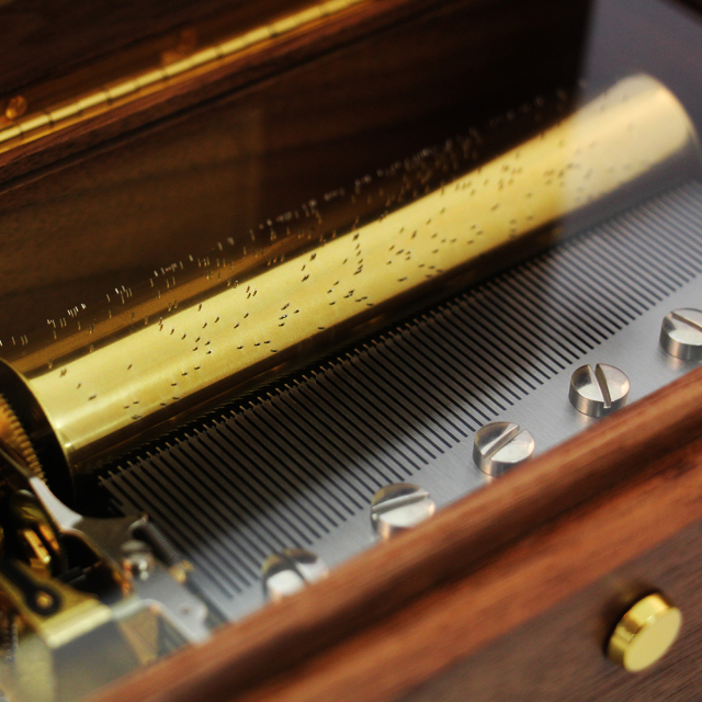 リュージュ REUGE オルゴール 72弁 L'Auberson ウォールナット AXA