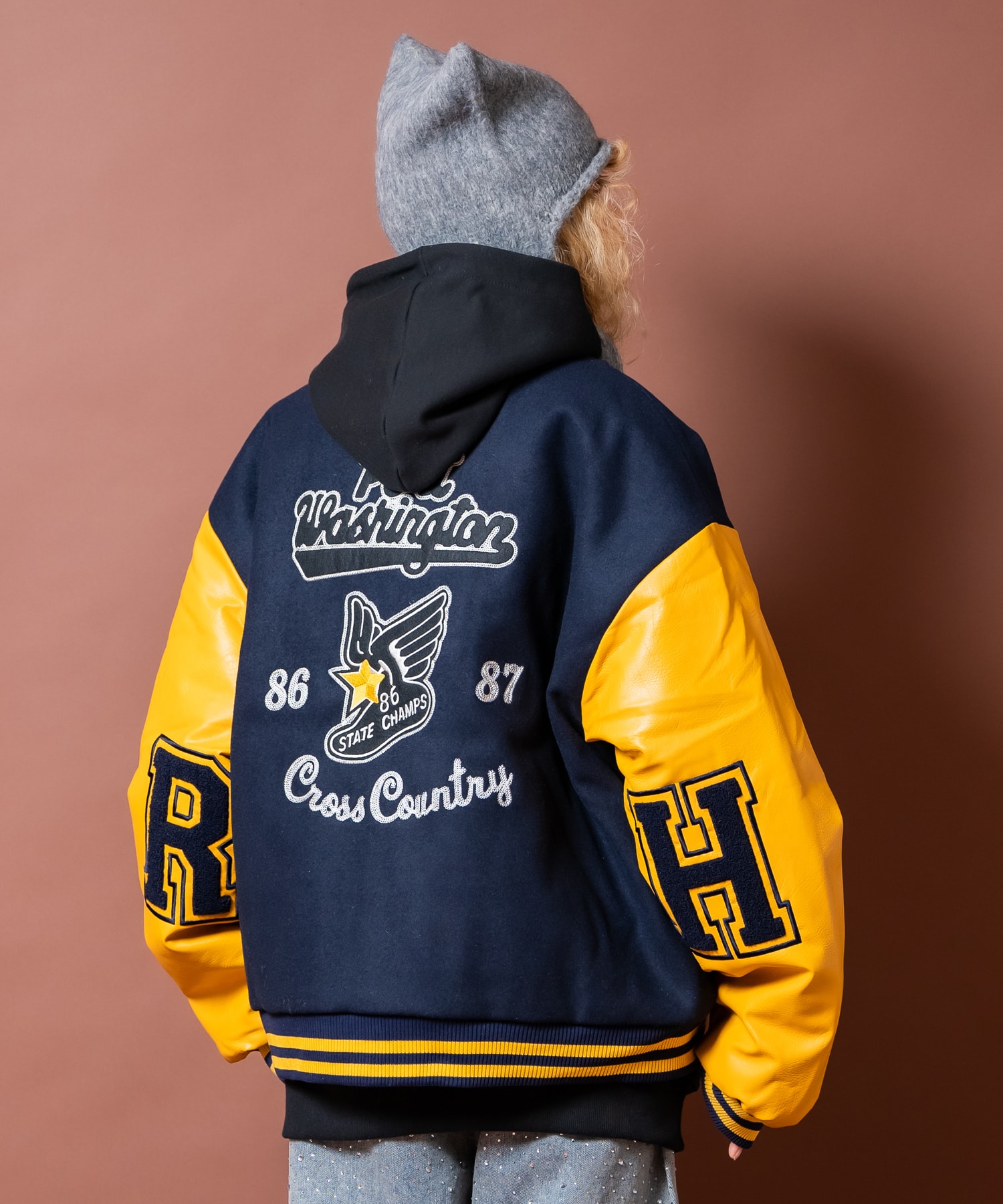 チェーンステッチ刺繍サガラワッペンウール＆合成皮革切替キルティング