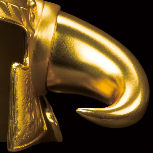 北斗の拳 “拳王兜”純金版（1/4スケール）