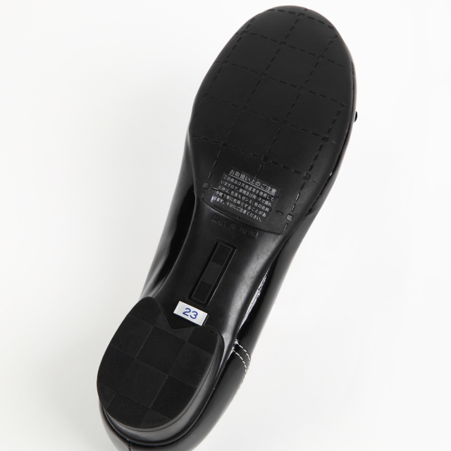 VITA NOVA（ヴィタノヴァ）リボン付カッターパンプス ブラックエナメル