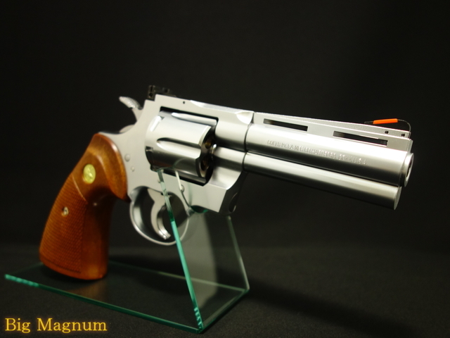 タナカ】 コルト パイソン .357Magnum 4inch R-model ステンレス