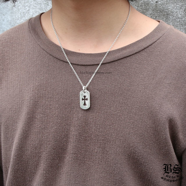 クロムハーツカットアウトクロスドッグタグ(スモール)|クロムハーツ