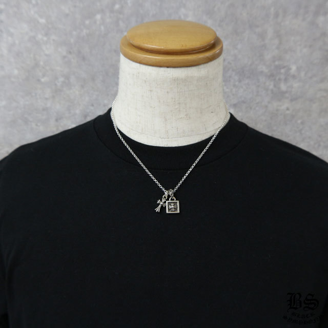 クロムハーツCHクロスベビーファットチャーム＆フレームドCHプラス