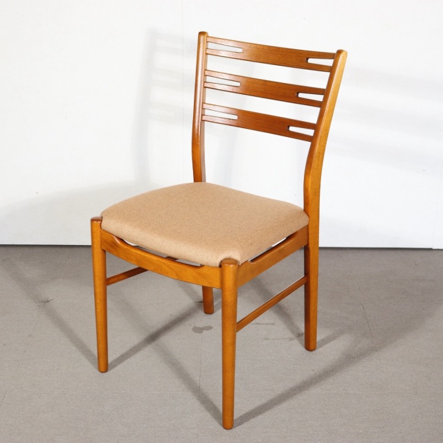 北欧・英国現地で目利きしたヴィンテージ・アンティークのダイニング