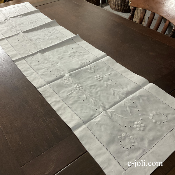 テーブルランナー アンティーク セジョリ