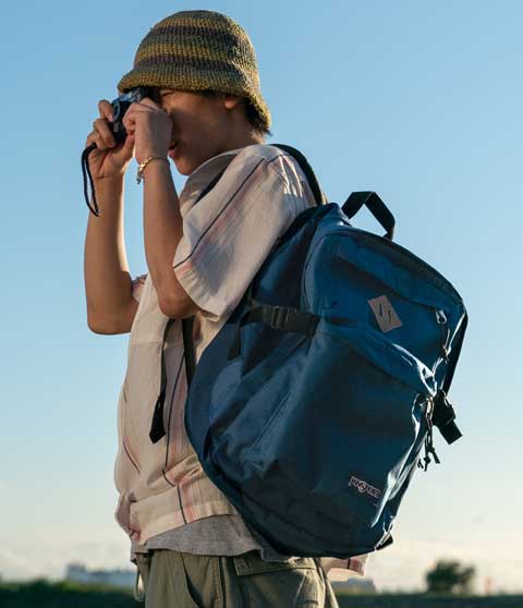 MAIN CAMPUS （メインキャンパス） NAVY（紺） |【公式通販】JANSPORT