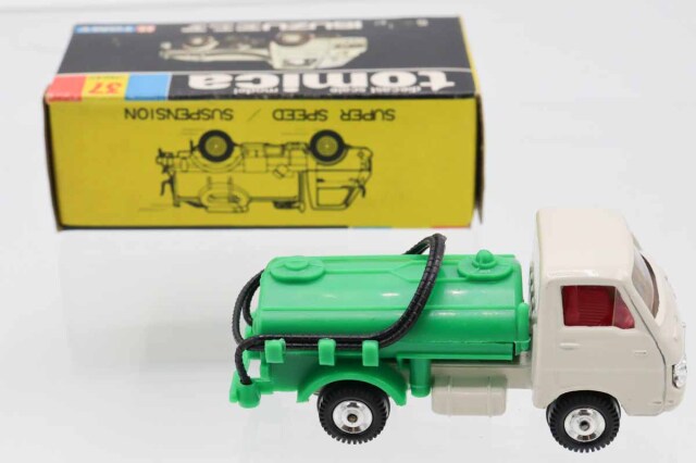 ミニカーショップ ケンボックス トミカ 黒箱☆37☆いすゞエルフ