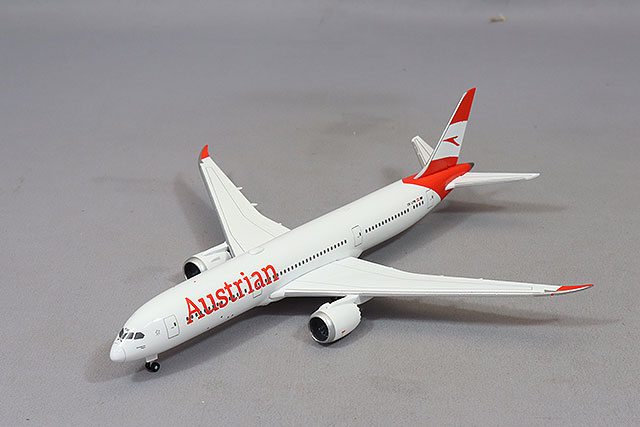 ヘルパ 1/500 ボーイング 747-8 BBJ クウェート政府専用機 9K-GAA