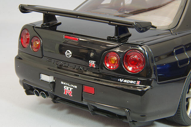 オートアート コンポジット 1/18 日産 スカイライン GT-R (R34) V