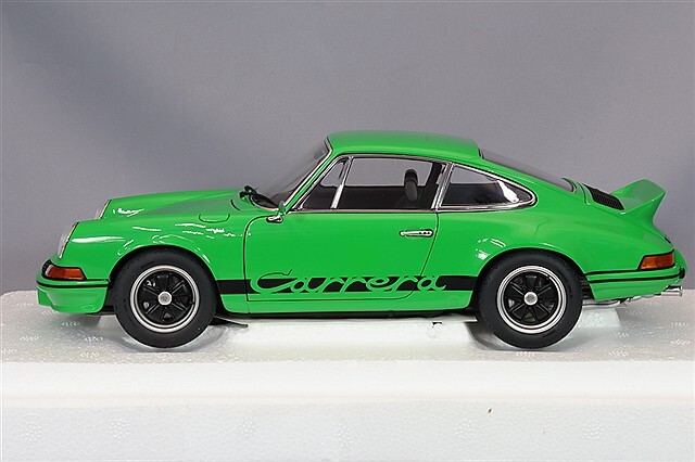 オートアート 1/18 ポルシェ 911 カレラ 2.7 RS バイパー グリーン