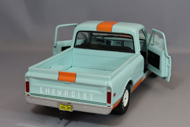 グリーンライト 1/24 1968 シボレー C-10 キャンパーシェル付 