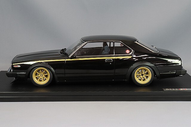 イグニッションモデル 1/18 日産 スカイライン 2000 GT-ES (C210