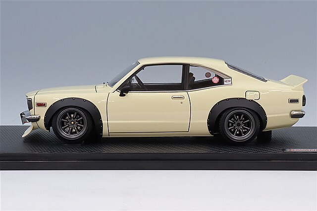 イグニッションモデル 1/18 マツダ サバンナ (S124A) セミワークス