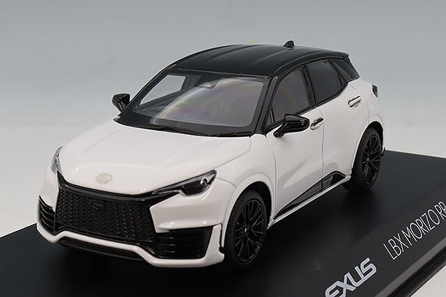 京商 1/43 レクサス LBX MORIZO RR ホワイトノーヴァガラスフレーク