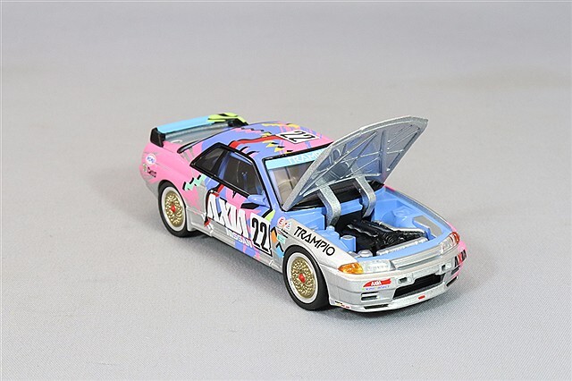 トミカリミテッドヴィンテージ NEO 1/64 アクシア スカイライン 1992