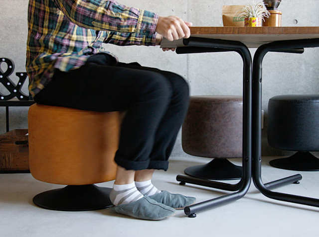 ラウンドスツール Doppel（ドップル）｜北欧・ヴィンテージインテリア