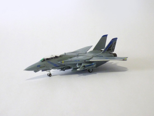 航空機・ヘリコプター GULLIVER 1/200 F-14 TOMCAT VF-102 航空機