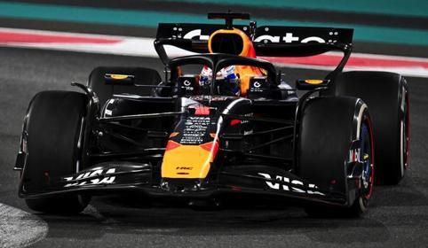 Spark(スパーク) 1/18 (レジン製) Oracle Red Bull Racing RB21 No.1