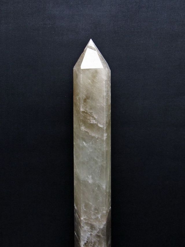 1.5Kgパワーストーン 天然石 ライトニング水晶六角柱[T581-6012]