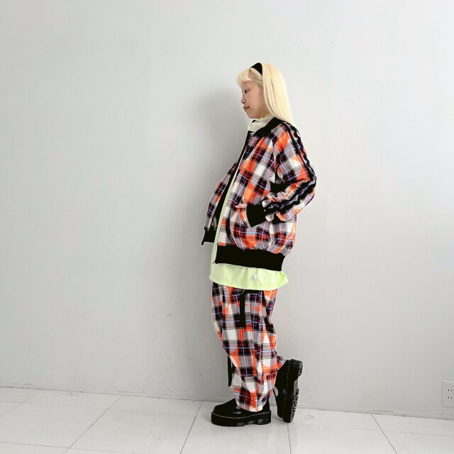 frankygrow】25FWBT-385 FORMED CHECK TAPE BIG PANTS