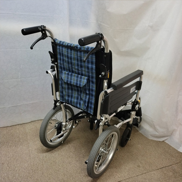 車椅子「介助式車椅子」（ミキ／SKT-2／介助式／多機能タイプ／Aランク