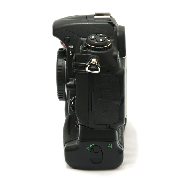中古】ニコン デジタル一眼 D300 ・ バッテリーグリップ MB-D10【B】