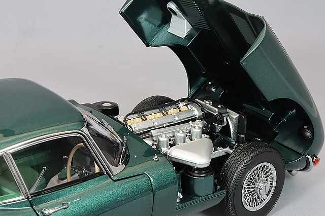 京商 1/18 ジャガー Eタイプ ダークグリーン