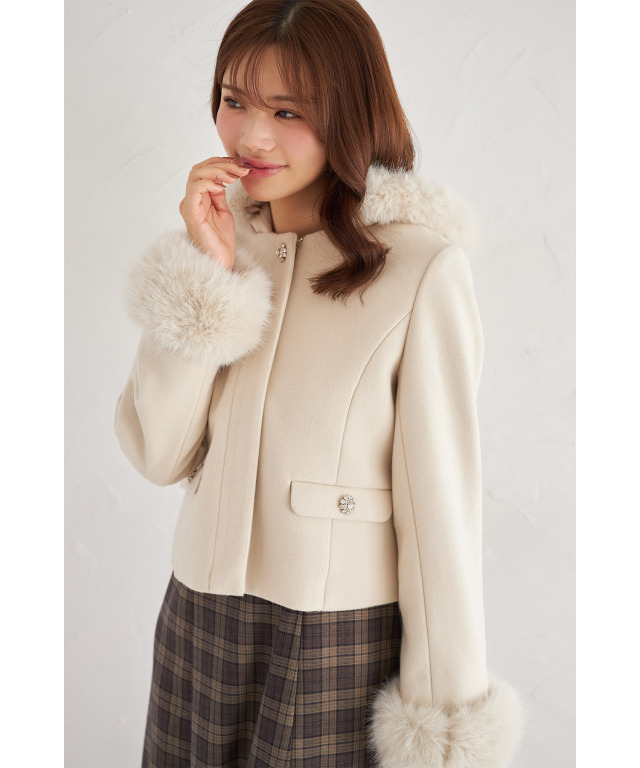 取り外し可能なファー付きビジュー装飾ショートコート