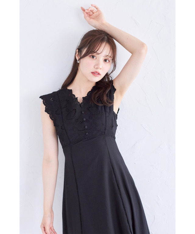 ウエストりぼん付きコットンカットワークレース刺繍ワンピース