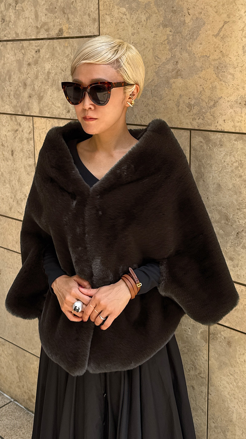 リッチボリュームファーケープ