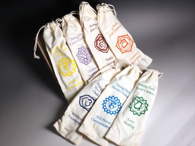 ◇少数限定入荷！◇7種チャクラ対応◇より振動を感じられる重り付き