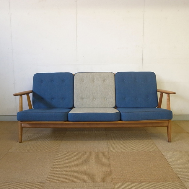 ハンス・J・ウェグナー GETAMA GE240 ソファ オーク | 北欧ビンテージ