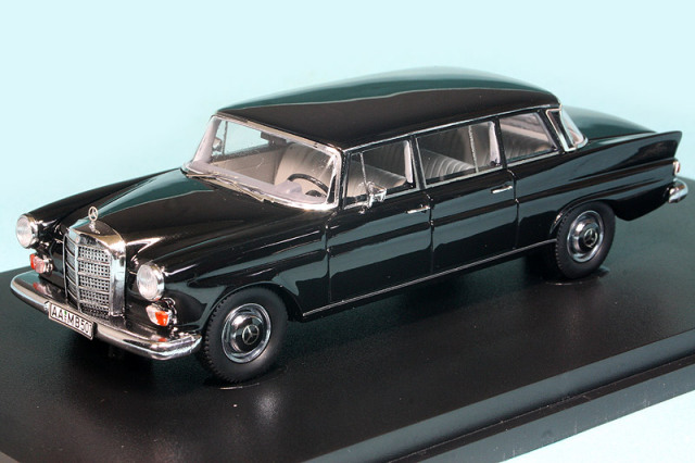CMC 1/18 メルセデス ベンツ W154 1938 M-025 ミニカーショップ ロム