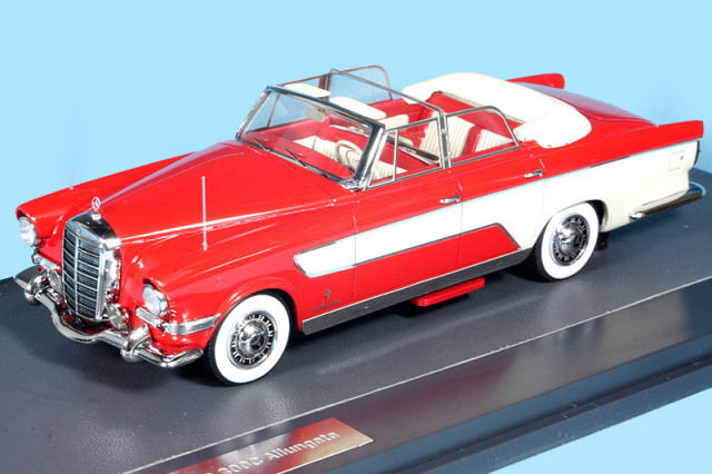 取り寄せ] CMC 1/18 メルセデス ベンツ W165 1939 シルバー M-018