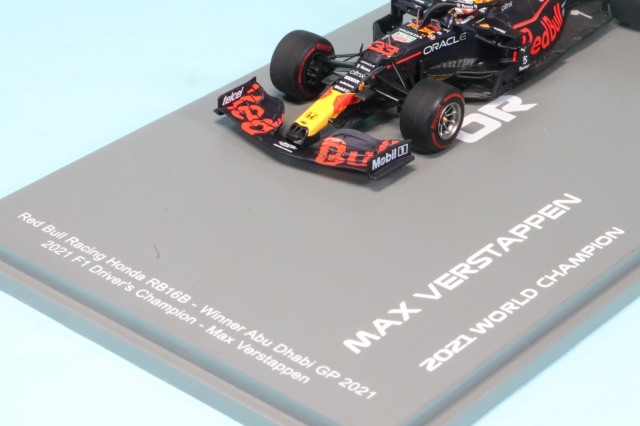 スパーク 1/43 レッドブル RB16B アブダビGP 2021 M.フェルスタッペン