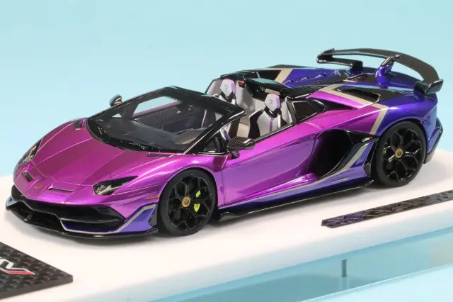 アイドロン 1/43 ランボルギーニ アヴェンタドール SVJ ロードスター