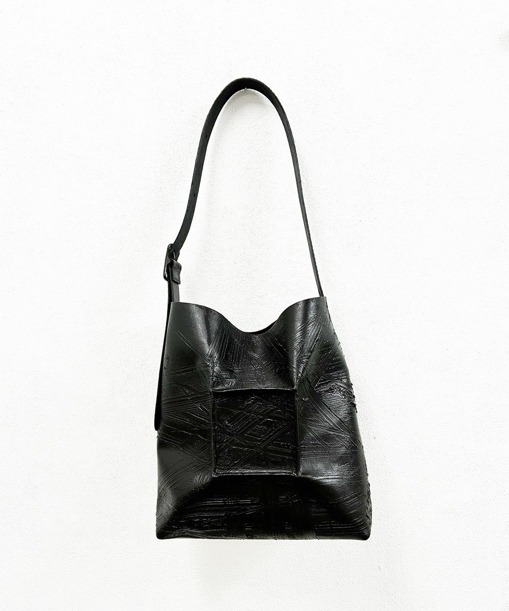 W11-01｜スクエアショルダー／BK | Kagari Yusuke ／カガリユウスケ