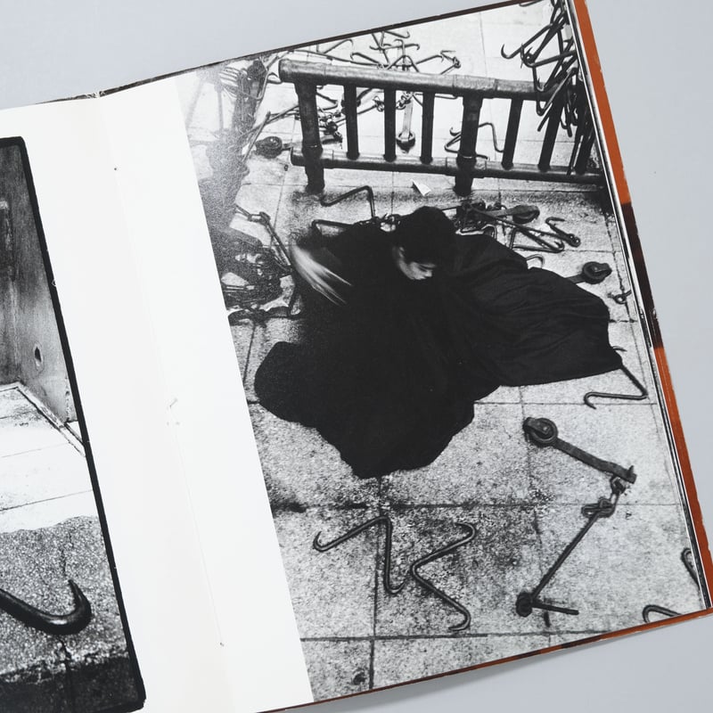 屠 / 深瀬昌久(Masahisa Fukase) | bookobscura｜写真集専門書店