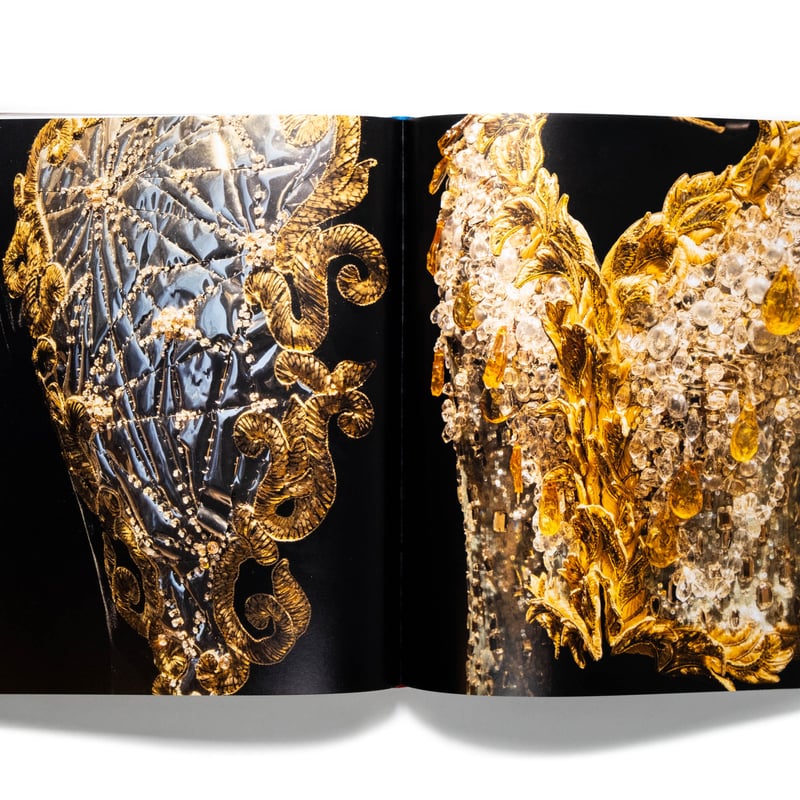 Yves Saint Laurent and Art | Art Book Iskusstvo