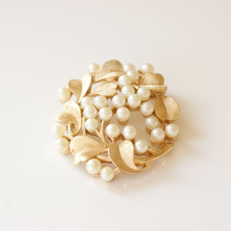 TRIFARIクラウントリファリ ハート リーフ パール ブローチ