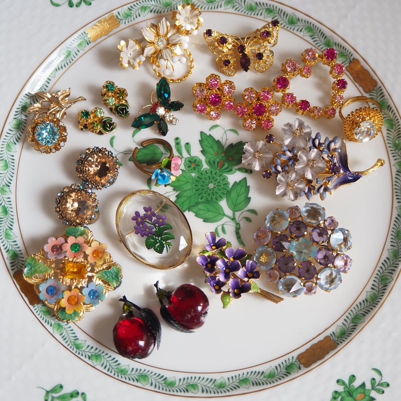 スミレ フラワー ガラス ブローチ/ ヴィンテージ・アンティーク