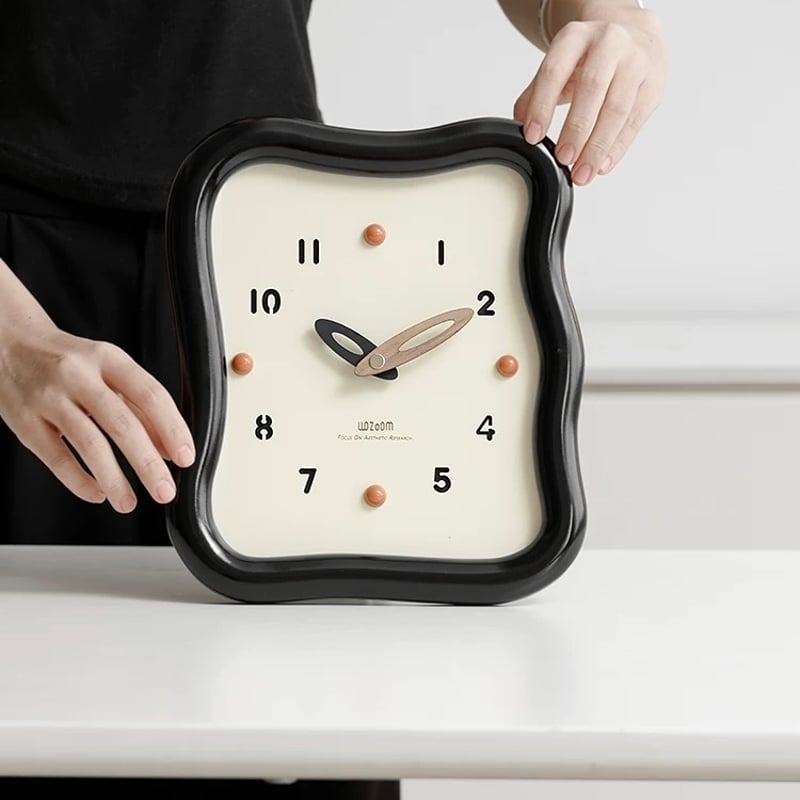 チャビー ニュアンス ウエーブ フレーム クロック 全3色 置き時計 | 70PARK