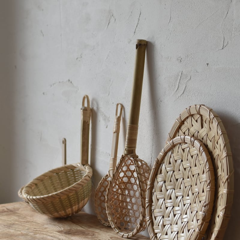 脚付鉄線編ざる 小 Ф21 | ハモニ