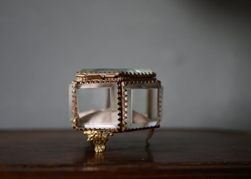 六角形 ピンク オルモルガラス ジュエリーボックス フランス