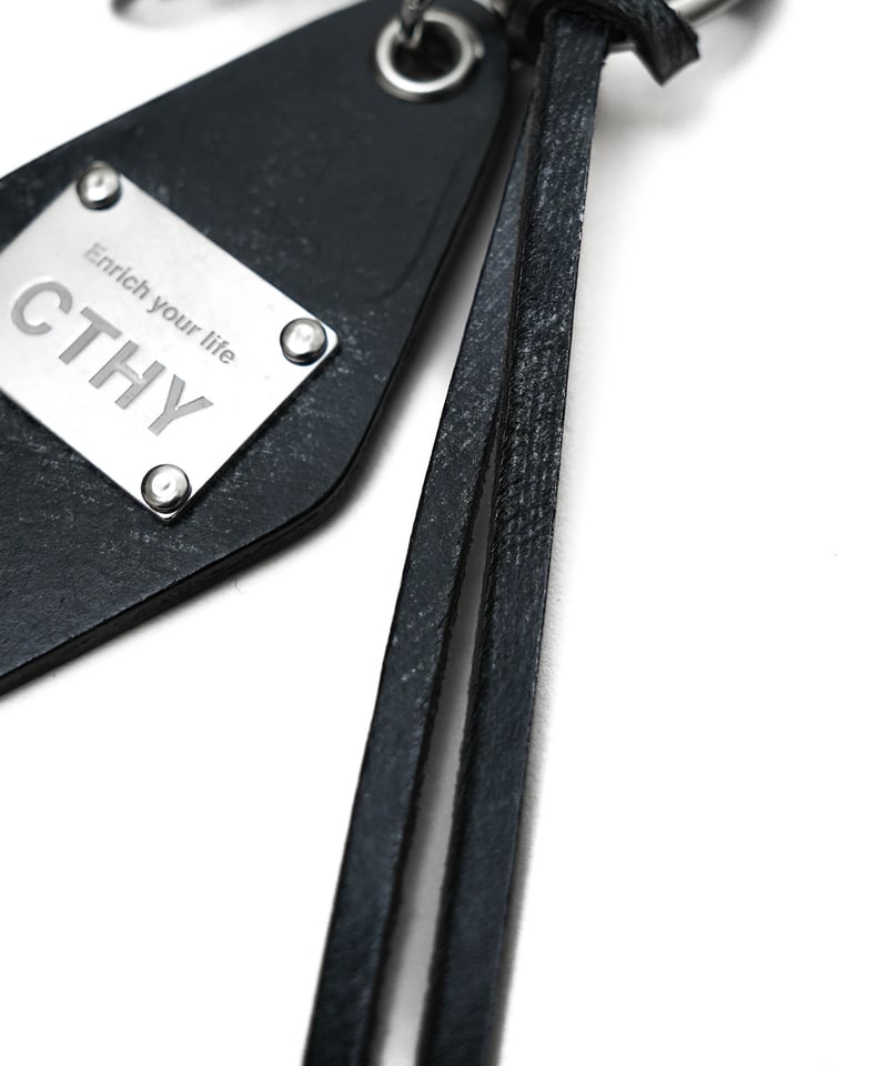 LUXURY MATERIAL LEATHER ROOM KEYRING by BRIDLE