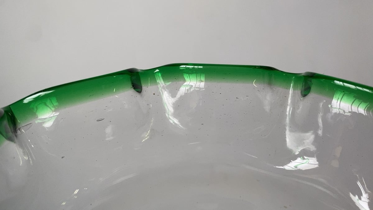 古い吹きガラスの金魚鉢 気泡ガラス ゆらゆらガラス グリーンフリル