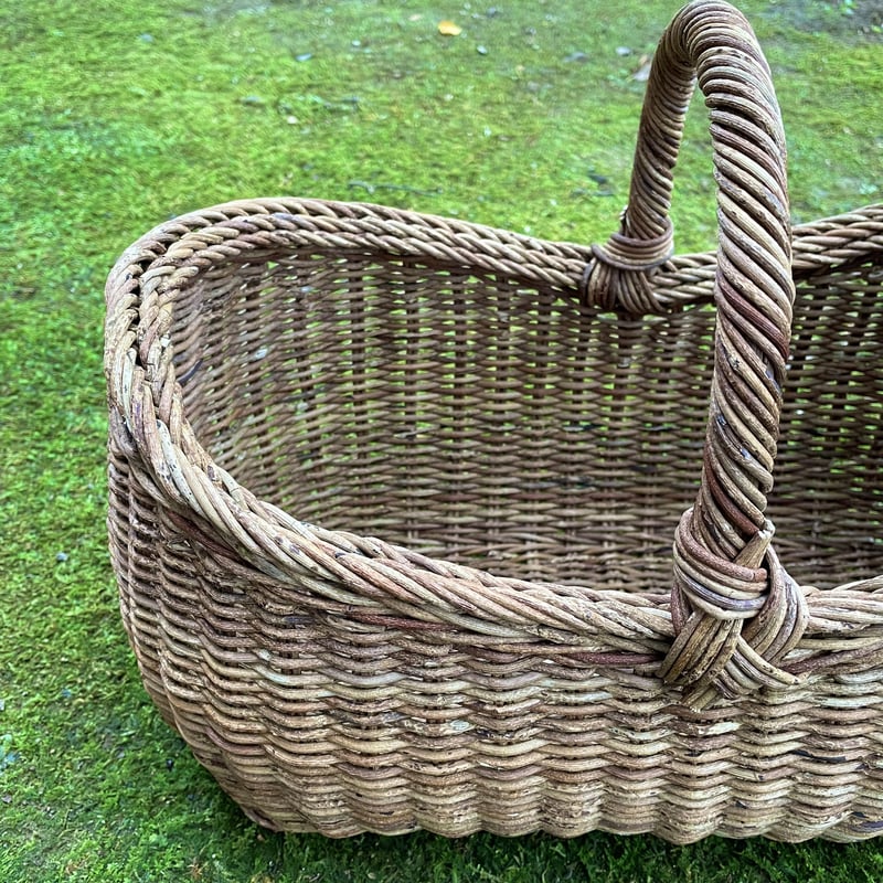 野沢温泉 あけびバスケット かご (まゆ型／大) | Linné