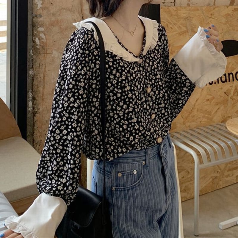 小花柄ブラウス トップス フリル フリル襟 配色 パールボタン 花柄