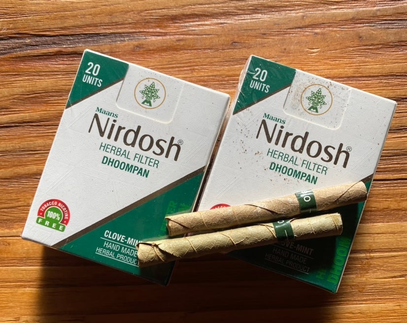 4箱set】Nirdosh Herbal Filter Dhoompan 【オリジナル・クロ